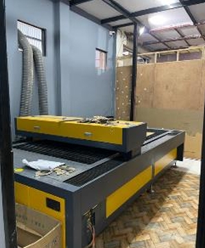 Acrylic Laser Cutting Machine